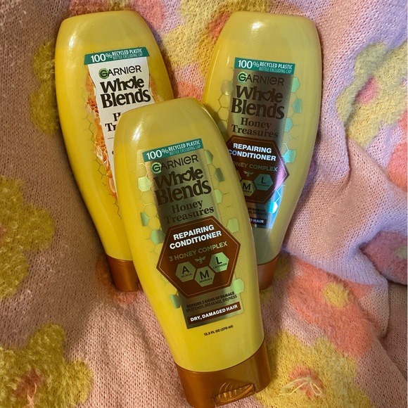 Garnier Whole Blends Honey Treasures Repairing Conditioner - Yellow and Brown - Picture 1 of 1